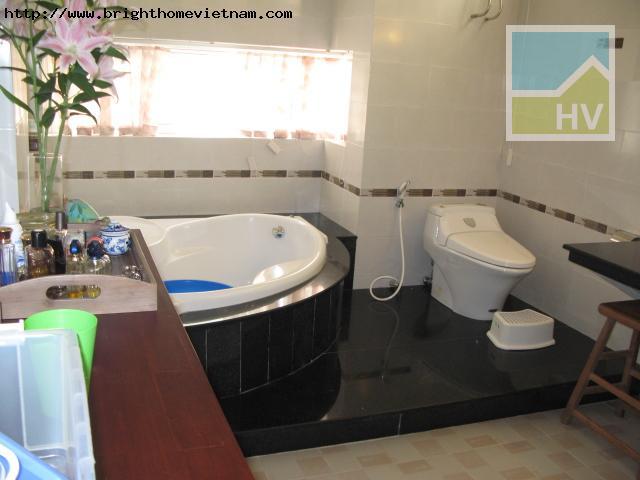 HOUSE FOR RENT IN THAO DIEN DISTRICT 2